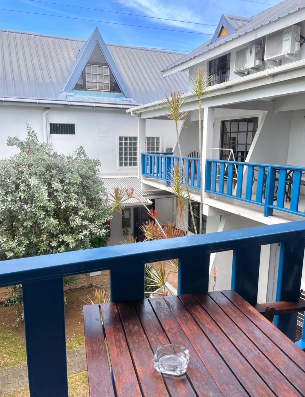 Bananaquit Tobago -Stay Near The Beach Crown Point Exterior foto