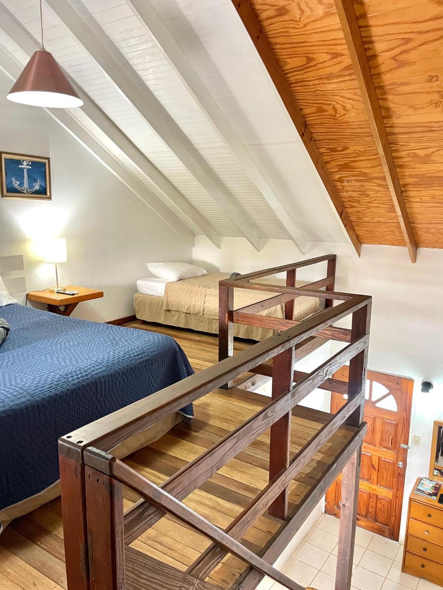 Bananaquit Tobago -Stay Near The Beach Crown Point Exterior foto